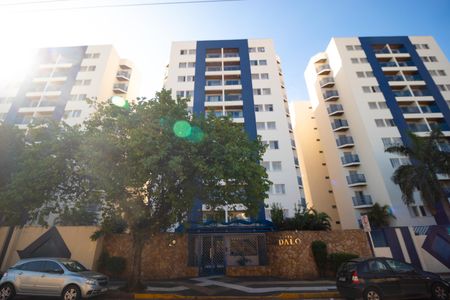 Apartamento à venda com 105m², 3 quartos e 1 vagaFachada
