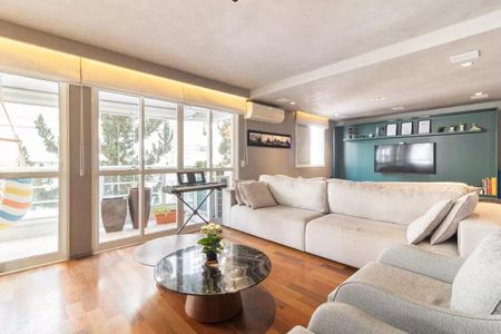 Apartamento à venda com 3 quartos, 178m² em Itaim Bibi, São Paulo