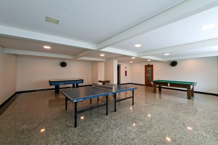 Apartamento para alugar com 100m², 2 quartos e 1 vaga Apartamento para alugar com 100m², 2 quartos e 1 vagaSala de Jogos