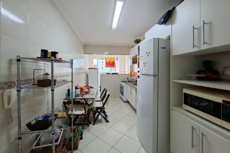 Apartamento para alugar com 100m², 2 quartos e 1 vaga Apartamento para alugar com 100m², 2 quartos e 1 vagaCozinha