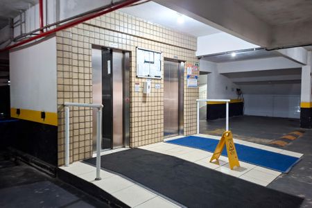 Apartamento para alugar com 100m², 2 quartos e 1 vaga Apartamento para alugar com 100m², 2 quartos e 1 vagaGaragem