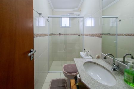 Apartamento para alugar com 100m², 2 quartos e 1 vaga Apartamento para alugar com 100m², 2 quartos e 1 vagaBanheiro da Suíte