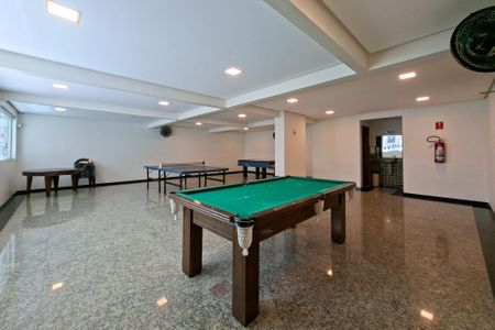 Apartamento para alugar com 100m², 2 quartos e 1 vaga Apartamento para alugar com 100m², 2 quartos e 1 vagaSala de Jogos