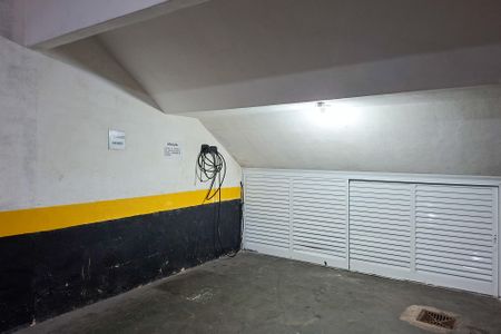 Apartamento para alugar com 100m², 2 quartos e 1 vaga Apartamento para alugar com 100m², 2 quartos e 1 vagaBomba de gasolina