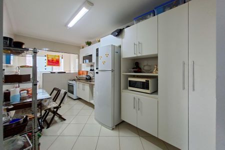 Apartamento para alugar com 100m², 2 quartos e 1 vaga Apartamento para alugar com 100m², 2 quartos e 1 vagaCozinha