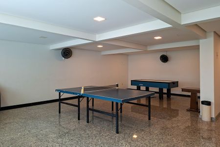 Apartamento para alugar com 100m², 2 quartos e 1 vaga Apartamento para alugar com 100m², 2 quartos e 1 vagaSala de Jogos