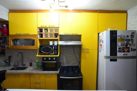 Casa de condomínio à venda com 250m², 3 quartos e 2 vagasCozinha