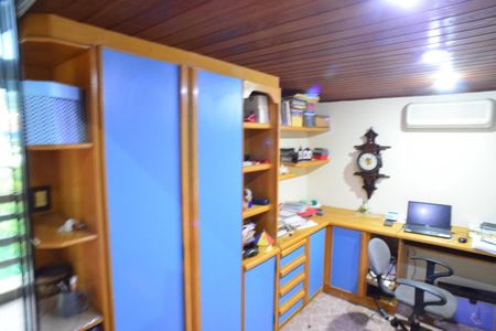 Casa de condomínio à venda com 250m², 3 quartos e 2 vagasQuarto Superior