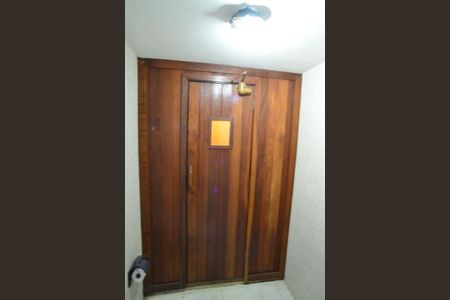 Casa de condomínio à venda com 250m², 3 quartos e 2 vagasSauna