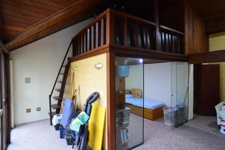 Casa de condomínio à venda com 250m², 3 quartos e 2 vagasSala Superior