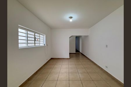 Sala de casa para alugar com 3 quartos, 137m² em Jardim Aeroporto, São Paulo