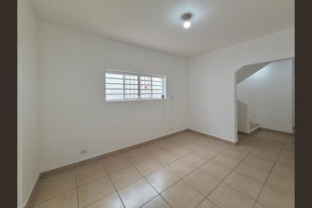 Casa para alugar com 137m², 3 quartos e 2 vagasSala
