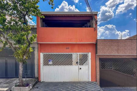 Casa para alugar com 70m², 2 quartos e sem vagaFachada