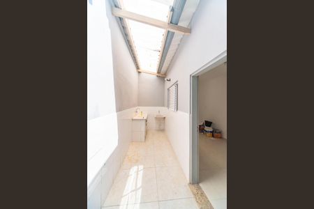 Casa para alugar com 70m², 2 quartos e sem vagaÁrea de Serviço e Quintal