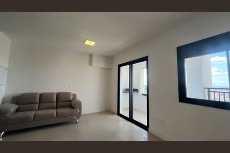 Sala de apartamento para alugar com 1 quarto, 49m² em Centro, Campinas
