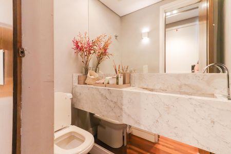 Apartamento para alugar com 233m², 3 quartos e 3 vagasLavabo