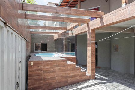 Casa para alugar com 300m², 5 quartos e 4 vagasPiscina
