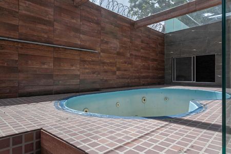 Casa para alugar com 300m², 5 quartos e 4 vagasPiscina