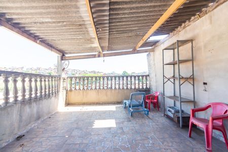 Casa para alugar com 220m², 4 quartos e 2 vagasCobertura