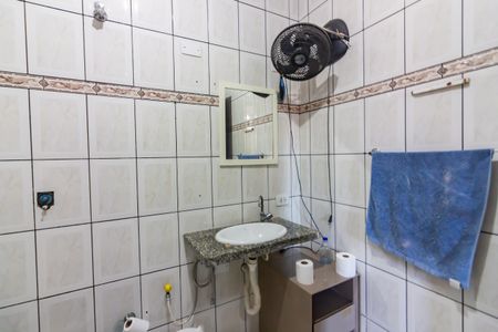 Casa para alugar com 220m², 4 quartos e 2 vagasBanheiro 2