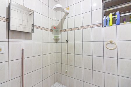 Casa para alugar com 220m², 4 quartos e 2 vagasBanheiro 2