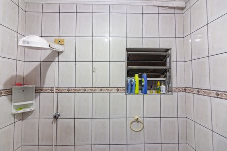 Casa para alugar com 220m², 4 quartos e 2 vagasBanheiro 2