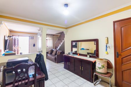 Casa para alugar com 4 quartos, 220m² em Baronesa, Osasco