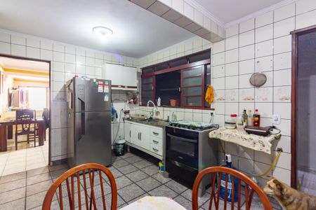 Casa para alugar com 4 quartos, 220m² em Baronesa, Osasco