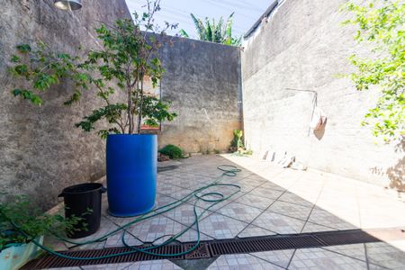 Casa para alugar com 220m², 4 quartos e 2 vagasCobertura