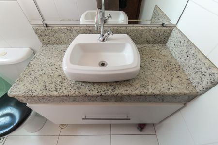 Casa de condomínio para alugar com 60m², 2 quartos e 1 vagaBanheiro