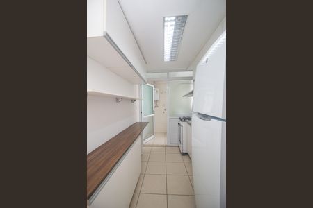 Apartamento para alugar com 70m², 2 quartos e 2 vagas Apartamento para alugar com 70m², 2 quartos e 2 vagasCozinha