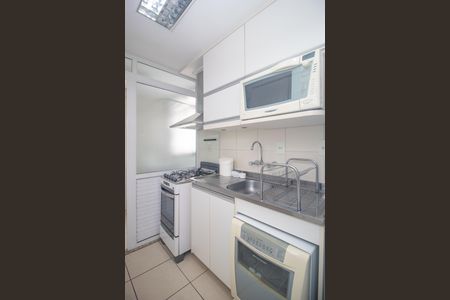 Apartamento para alugar com 70m², 2 quartos e 2 vagas Apartamento para alugar com 70m², 2 quartos e 2 vagasCozinha