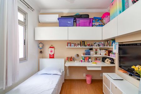 Apartamento para alugar com 90m², 3 quartos e 2 vagasQuarto 2