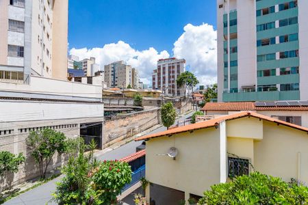 Apartamento para alugar com 90m², 3 quartos e 2 vagasSala