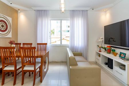 Sala de apartamento para alugar com 3 quartos, 90m² em Grajaú, Belo Horizonte