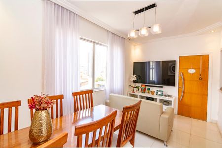 Apartamento para alugar com 90m², 3 quartos e 2 vagasSala