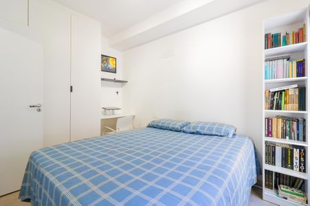 Banheiro de apartamento para alugar com 1 quarto, 34m² em Pinheiros, São Paulo