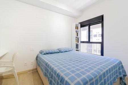 Banheiro de apartamento para alugar com 1 quarto, 34m² em Pinheiros, São Paulo