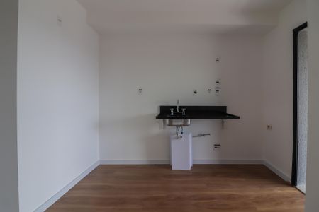 Cozinha de apartamento para alugar com 3 quartos, 70m² em Caxingui, São Paulo
