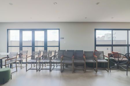 Apartamento para alugar com 70m², 3 quartos e 1 vagaÁrea comum - Salão de festas