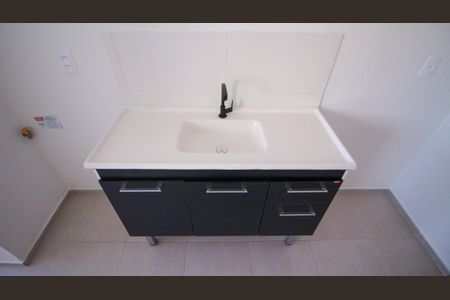 Sala/Cozinha de apartamento para alugar com 2 quartos, 34m² em Vila Antonieta, São Paulo