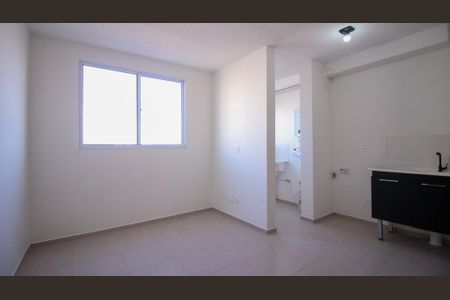 Sala/Cozinha de apartamento para alugar com 2 quartos, 34m² em Vila Antonieta, São Paulo