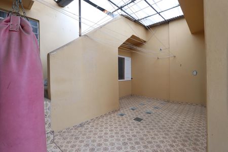 Casa à venda com 254m², 3 quartos e 5 vagasQuintal