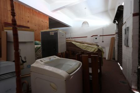 Casa à venda com 254m², 3 quartos e 5 vagasSalão da rua