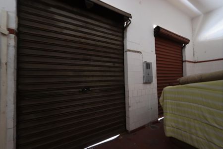 Casa à venda com 254m², 3 quartos e 5 vagasSalão da rua