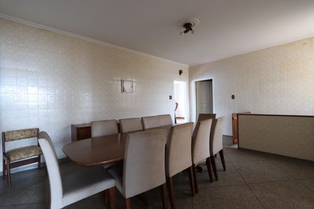 Casa à venda com 254m², 3 quartos e 5 vagasCopa