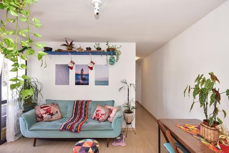 Sala de apartamento à venda com 2 quartos, 58m² em Jardim Taboao, São Paulo