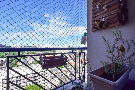 Apartamento para alugar com 58m², 2 quartos e 1 vagaVaranda