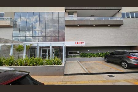 Apartamento para alugar com 69m², 2 quartos e 1 vaga Apartamento para alugar com 69m², 2 quartos e 1 vagaFachada e portaria