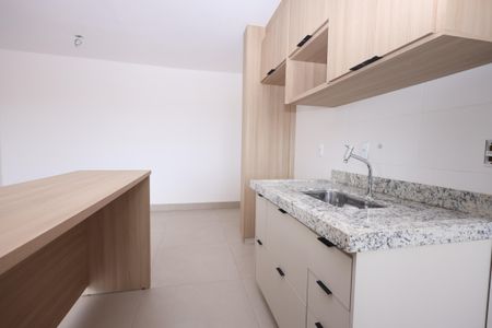 Cozinha de apartamento para alugar com 3 quartos, 69m² em Vila Lucy, Goiânia
